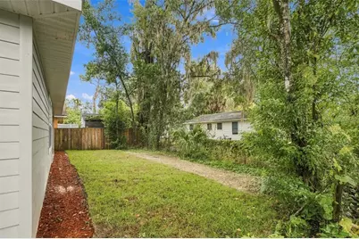 909 NE 18th Terrace, Gainesville, FL 32641 - Photo 21