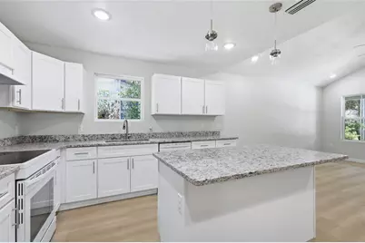 909 NE 18th Terrace, Gainesville, FL 32641 - Photo 7