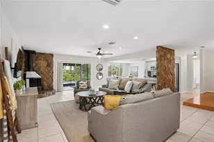 13511 Rustic Pines Blvd S, Seminole, FL 33776 - Photo 11