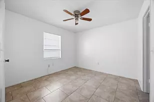 2218 Brandy Pl, Lakeland, FL 33801 - Photo 13