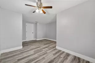1608 Hope St, Intercession City, FL 33848 - Photo 11