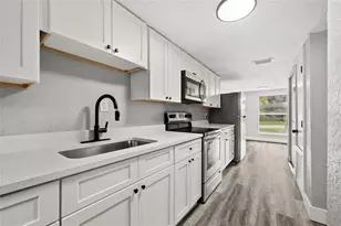 1608 Hope St, Intercession City, FL 33848 - Photo 9