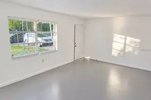 43 S Barbour St, Beverly Hills, FL 34465 - Photo 3