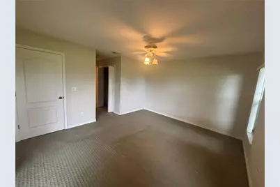 8815 Village Green Boulevard, Clermont, FL 34711 - Photo 15