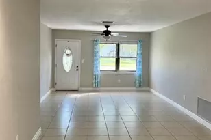 8445 Dunnellon Rd, Weeki Wachee, FL 34613 - Photo 11