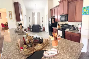 2461 Torrens Dr, Lakeland, FL 33805 - Photo 5