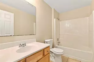2228 Sandridge Cir, Eustis, FL 32726 - Photo 13