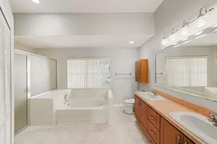 907 Brittany Park Blvd, Tarpon Springs, FL 34689 - Photo 17