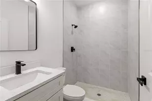 945 Gillingham Ct, Kissimmee, FL 34758 - Photo 11