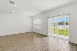 945 Gillingham Ct, Kissimmee, FL 34758 - Photo 7