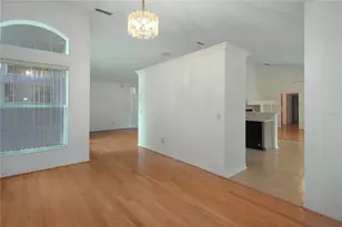 3924 Lake Mirage Blvd, Orlando, FL 32817 - Photo 15