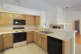 3924 Lake Mirage Blvd, Orlando, FL 32817 - Photo 17