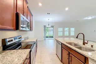 14259 Lake Preserve Blvd, Orlando, FL 32824 - Photo 9