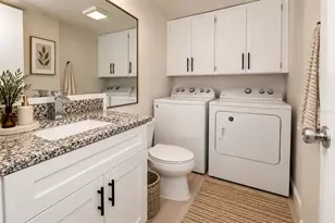 5269 Brook Ct, Orlando, FL 32811 - Photo 13