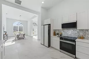 4873 NE 64th Ave, Silver Springs, FL 34488 - Photo 7