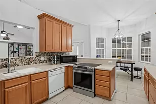 585 Amber Ln, Cocoa, FL 32926 - Photo 9