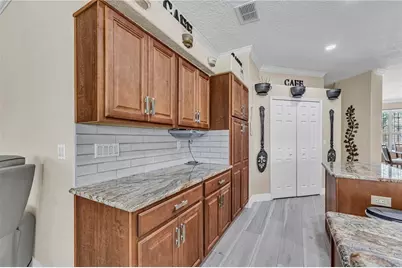 255 Strathmore Circle, Kissimmee, FL 34744 - Photo 11