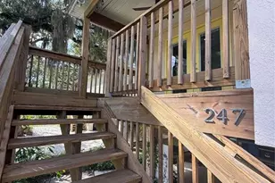 247 NE 4th St, Crystal River, FL 34429 - Photo 11