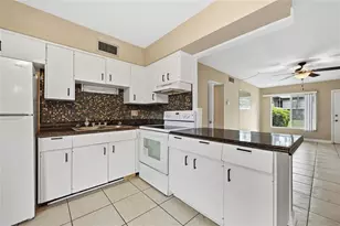 825 N Primrose Dr, Orlando, FL 32803 - Photo 11