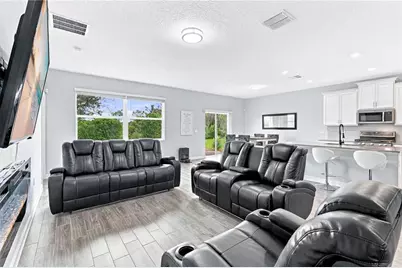 1047 Oak Bluff Drive, Davenport, FL 33837 - Photo 5