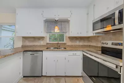 4204 W Palmira Avenue, Tampa, FL 33629 - Photo 11