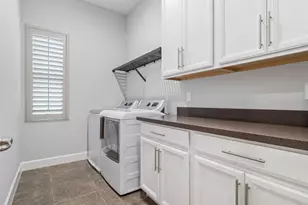 8418 Via Vittoria Way, Orlando, FL 32819 - Photo 37