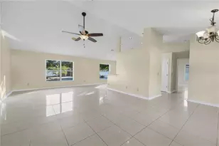 220 Valley Edge Dr, Minneola, FL 34715 - Photo 5