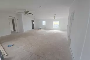 10012 Indiana St, Gibsonton, FL 33534 - Photo 5
