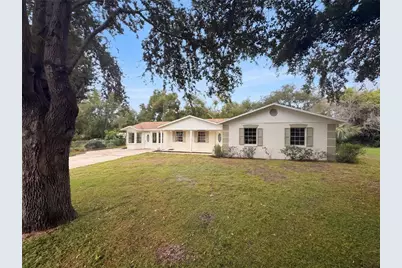 2303 S Swan Court NE, Winter Haven, FL 33881 - Photo 1