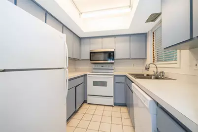 20104 Sandalwood Drive #104, Wildwood, FL 34785 - Photo 9