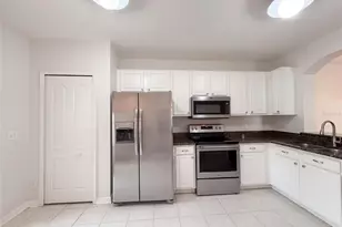 16315 Swan View Cir, Odessa, FL 33556 - Photo 5