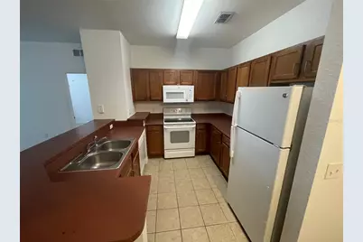 8102 Lillies Way #204, Orlando, FL 32825 - Photo 3