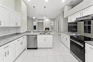 5111 Queen Palm Terrace NE, Saint Petersburg, FL 33703 - Photo 13
