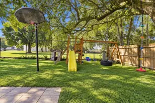 3610 Falling Leaf Ln, Orlando, FL 32810 - Photo 27