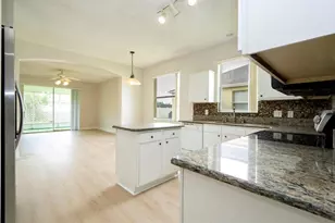 13827 Hawkeye Dr, Orlando, FL 32837 - Photo 9