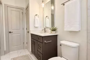 724 Ellwood Ave, Orlando, FL 32804 - Photo 15