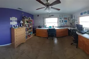 906 Bluewater Dr, Sun City Center, FL 33573 - Photo 15