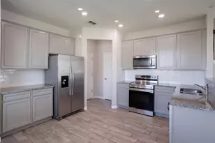 3768 Plainview Dr, Orlando, FL 32824 - Photo 9