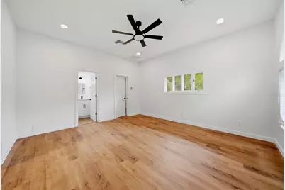 1008 Royal Birkdale Drive, Tarpon Springs, FL 34688 - Photo 35