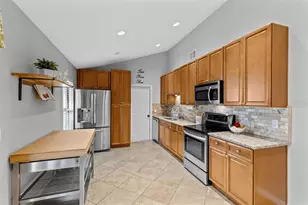 417 Holly Ct, Winter Springs, FL 32708 - Photo 5