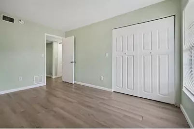 915 W Oak Ridge Road #B, Orlando, FL 32809 - Photo 17