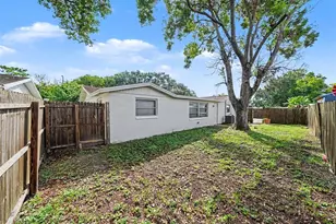 10933 Stamford Dr, Port Richey, FL 34668 - Photo 21