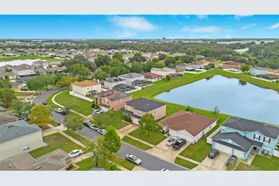 3260 Amberley Park Circle, Kissimmee, FL 34743 - Photo 39