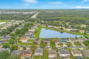 3260 Amberley Park Cir, Kissimmee, FL 34743 - Photo 41