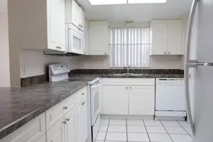 9900 Sweepstakes Ln, Orlando, FL 32837 - Photo 3