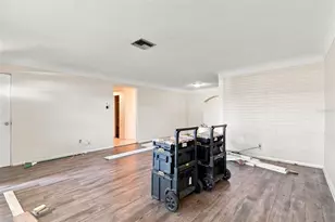 6226 42nd Ave N, Saint Petersburg, FL 33709 - Photo 11