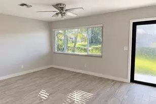 1476 N Mangonia Dr, West Palm Beach, FL 33401 - Photo 9