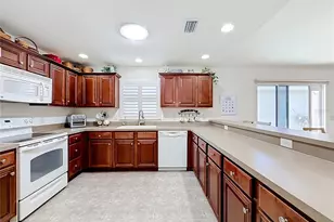 2001 Altamonte Way, The Villages, FL 32162 - Photo 3