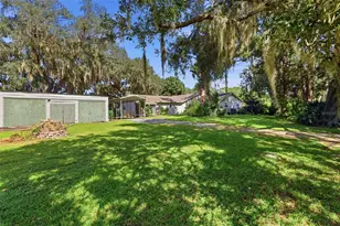 41520 Charm Lk Dr, Umatilla, FL 32784 - Photo 53