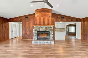 41520 Charm Lk Dr, Umatilla, FL 32784 - Photo 13